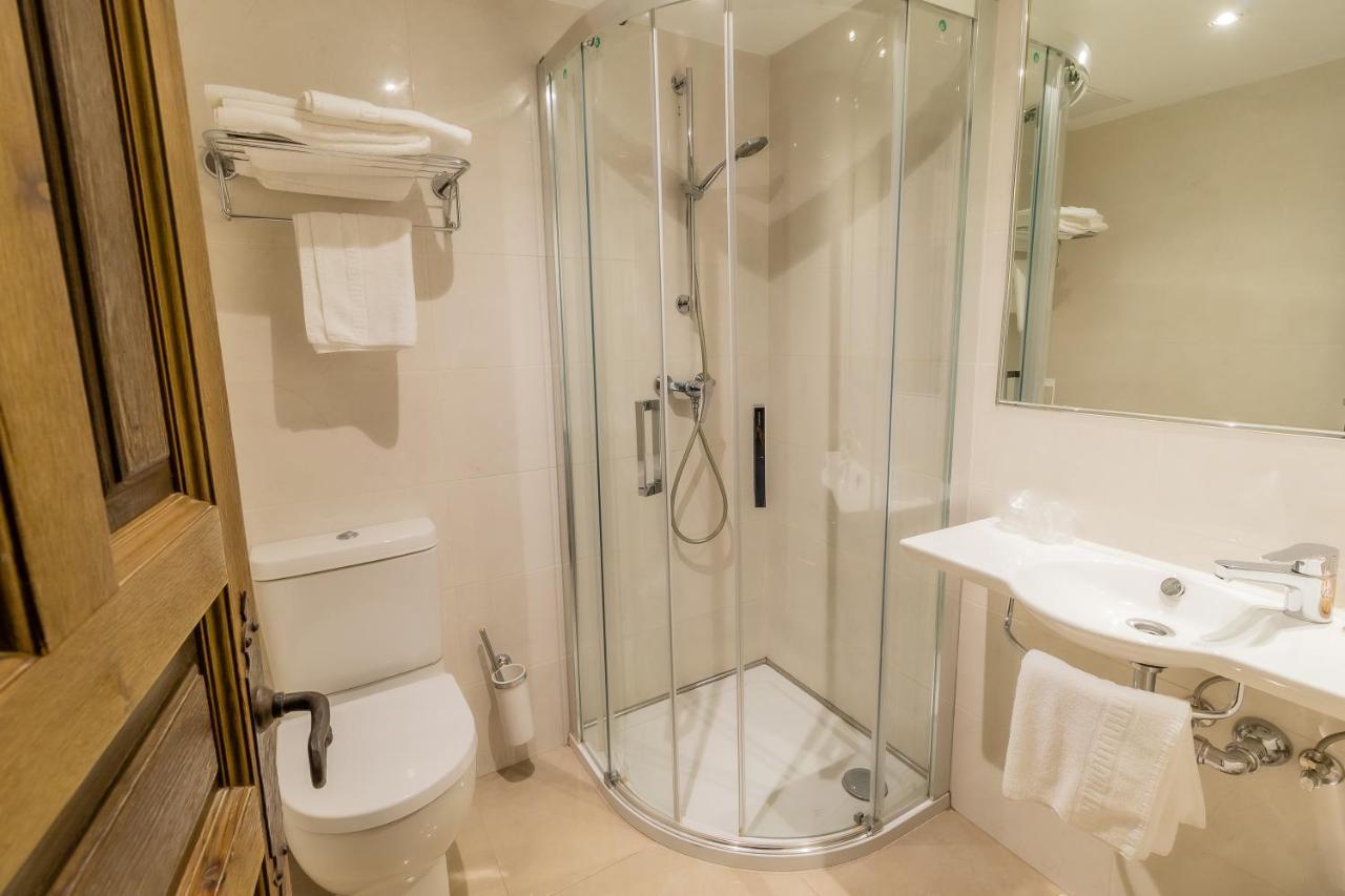 Hostal Санто-Доминго-де-Силос Экстерьер фото